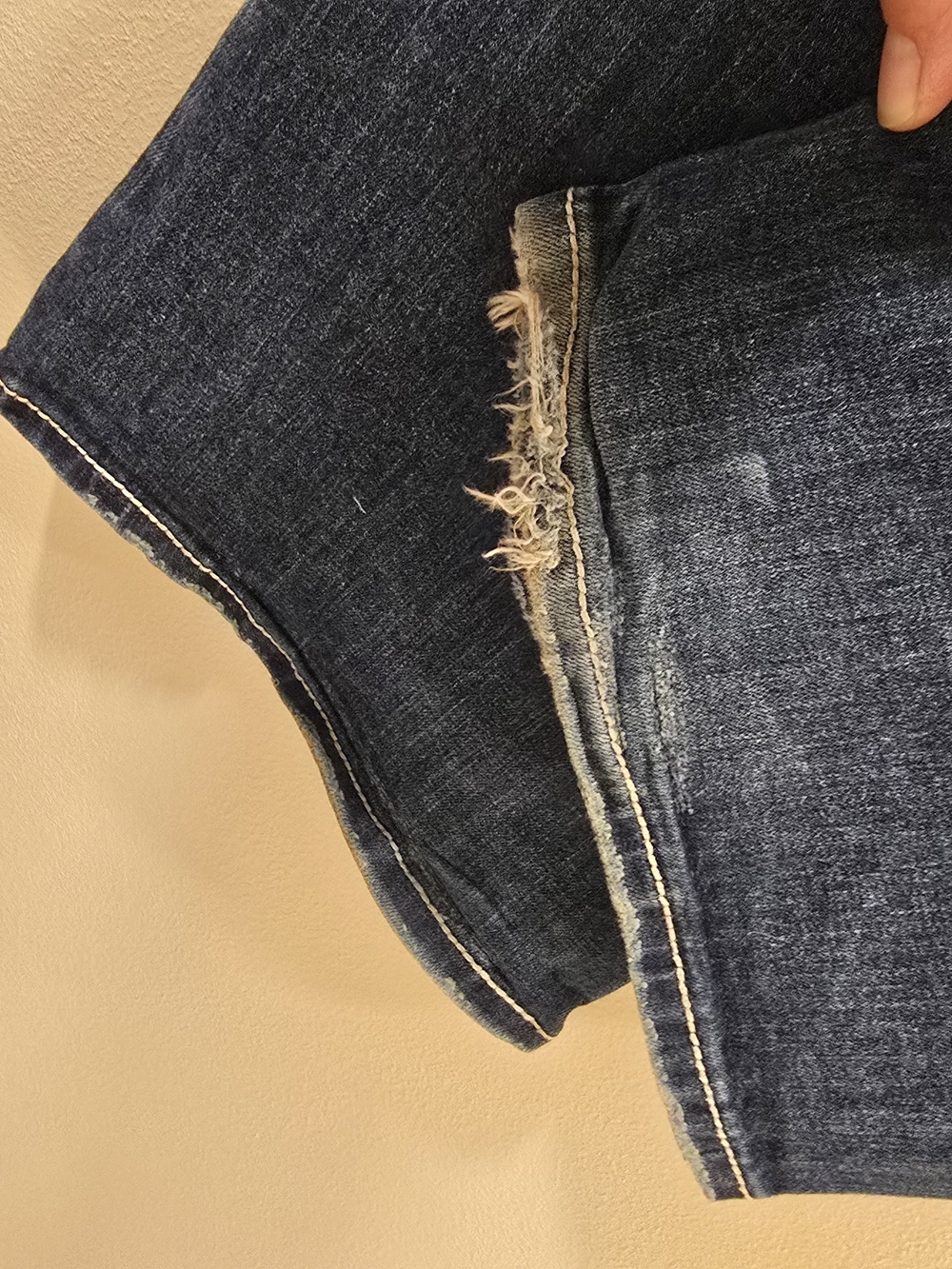 Express Women's Bootcut Jeans in Blue Wash - Picture 3 of 5